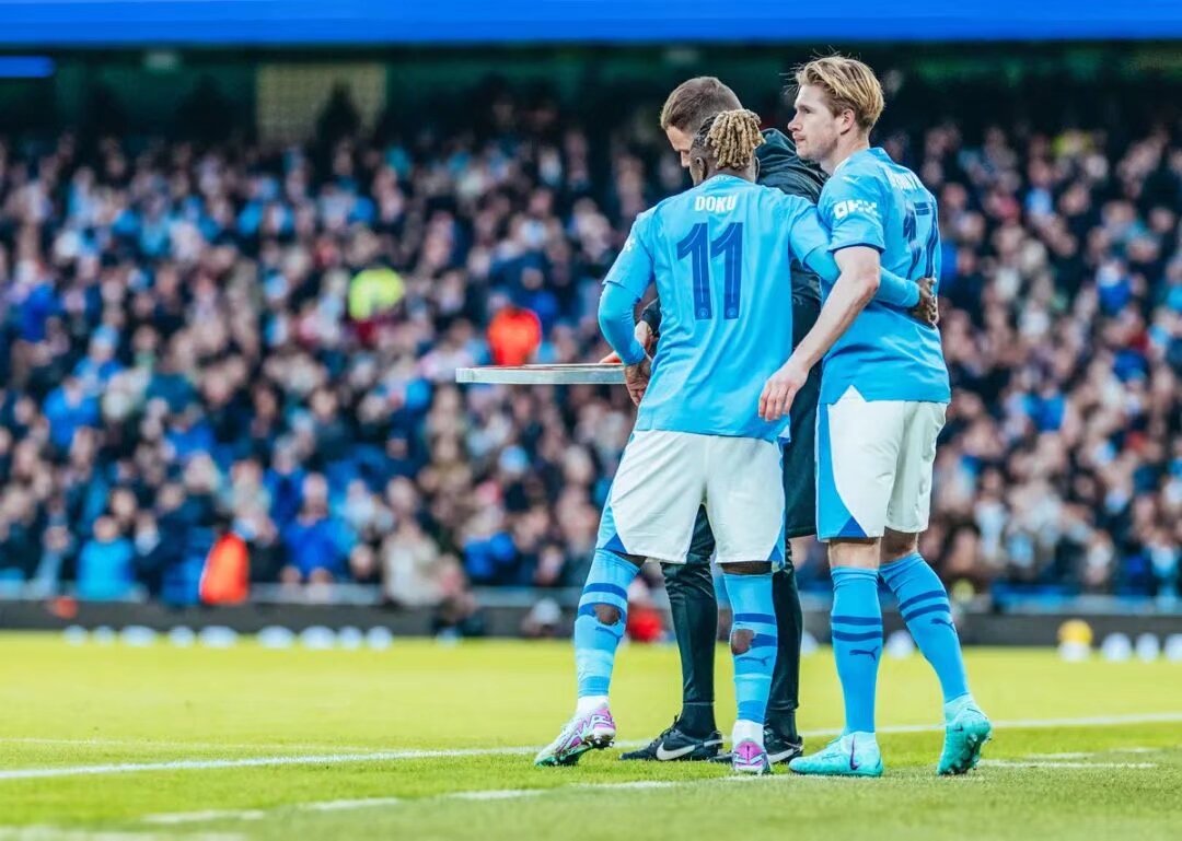 我错了但不改！逆天！主裁赛后接受采访：快船确实干扰球了 但受限于规则当时无法回放审核