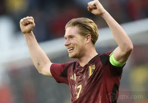 喀麦隆主帅：埃永有潜力为巴萨效力，他和埃托奥的类型不同